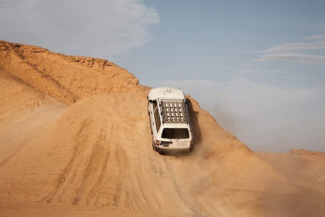 3DAYS 4x4 safari from Sousse/Hammamet/Tunis 100km deep in desert camp - Who will enjoy this Sahara circuit most?