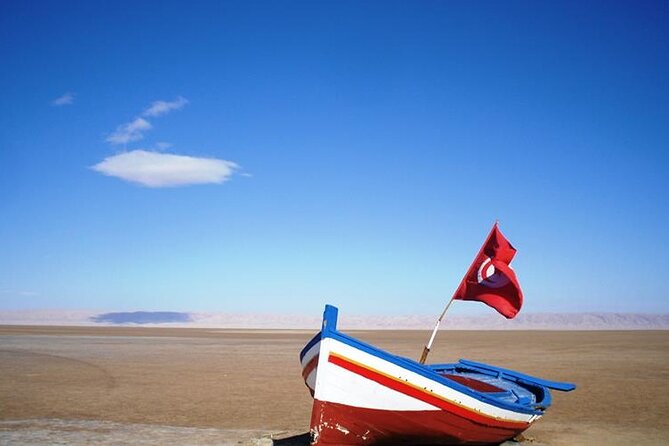 Circuit the south of Tunisia in 2 days Sahara Explorer - Tozeur, palms, canyons, and the 4x4 route