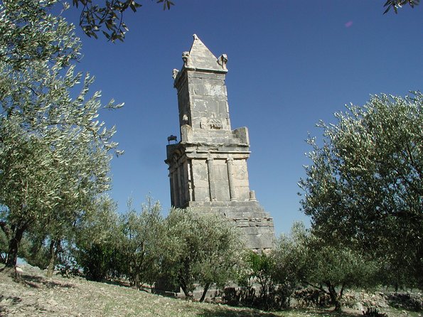 Dougga Guided Day Tour from Tunis - Lunch, timing, and the rhythm of the day