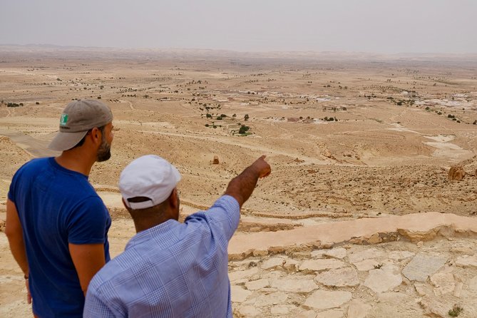 From Djerba : 2 Days desert tour with a night under a tent - Swimming in a Desert Hot Spring