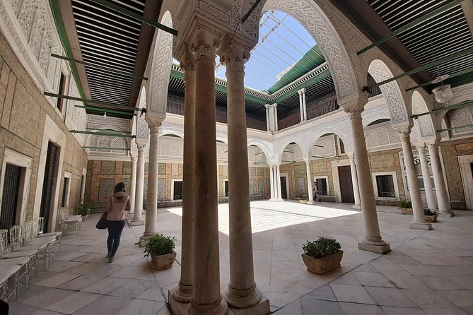 Guided tour in the UNESCO world heritage Medina of Tunis - Café du Souk and a Pause in the Old City