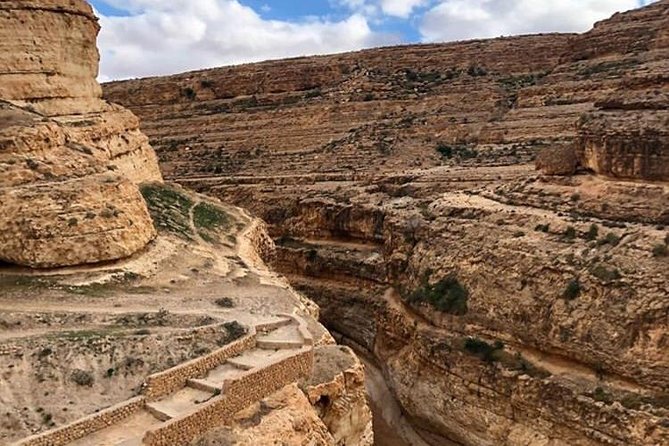 Half-day excursion the mountain oases from Tozeur - The guide question deserves a clear answer