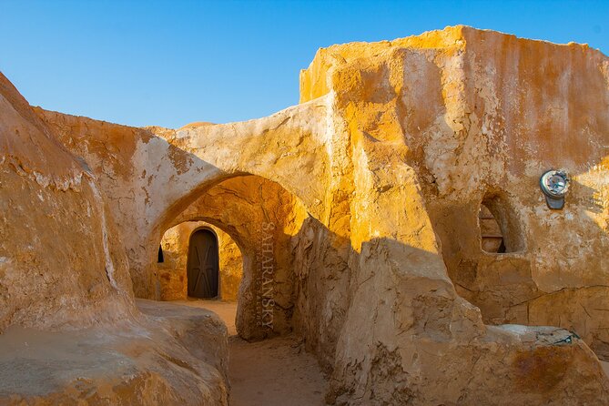 Half Day Star Wars Film Set Locations Private Tour from Tozeur - Guide service and the value of local knowledge