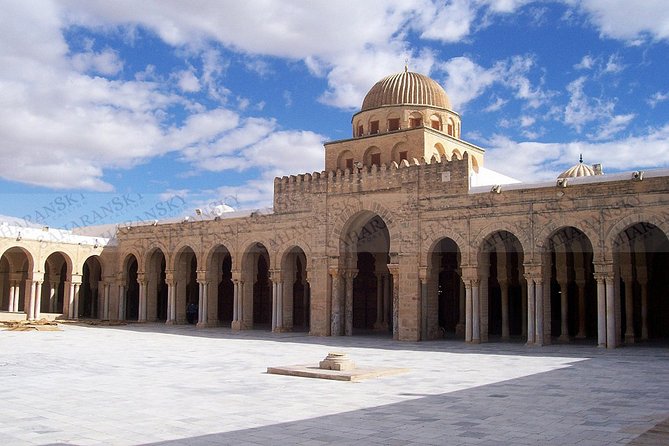 Kairouan and El Jem Private Day Tour - Entering El Jem’s Roman amphitheater