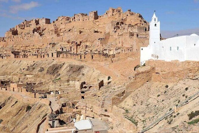 Ksar Ghilaine and Chneni Tataouine 1 day tour in Tunisia - Guide quality and the private group format