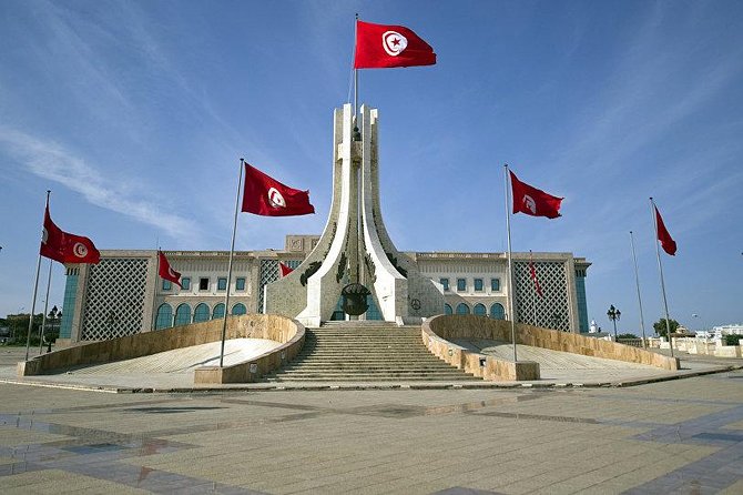 Private Half Day Tunis City Tour - What the guide and driver add