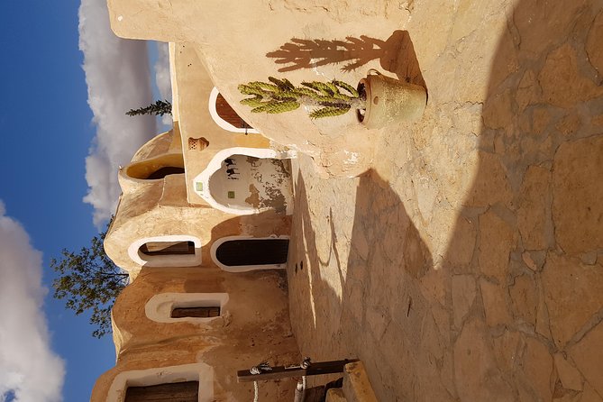 Tataouine Cheneni 1 day visit - From Djerba to the mainland by Roman road