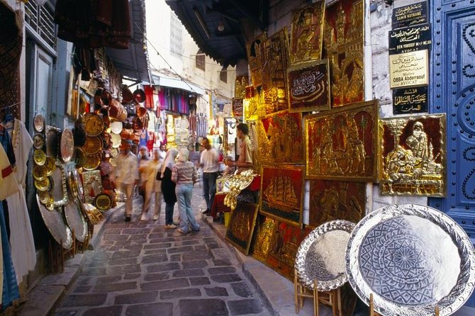 Tunis: Carthage, Bardo Museum, Sidi Bou Said & Medina Group Tour - Lunch: convenient, local, and not fancy